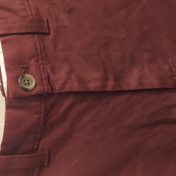 J.CREW Factory 9in Flex Gramercy Chino Burgundy Shorts - Picture 3 of 11